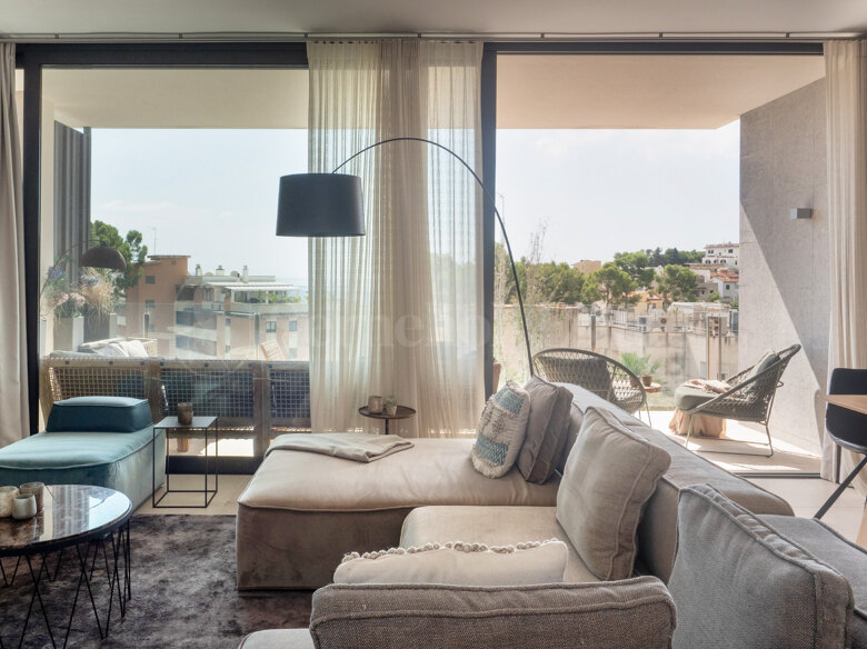Apartment with sea view