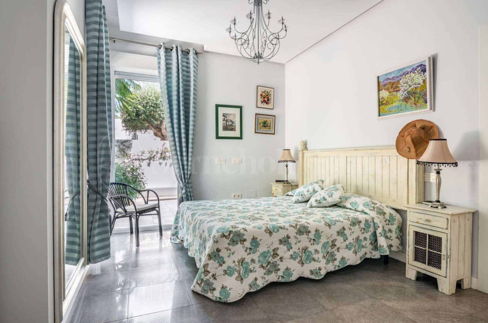 House for sale in Marbella view