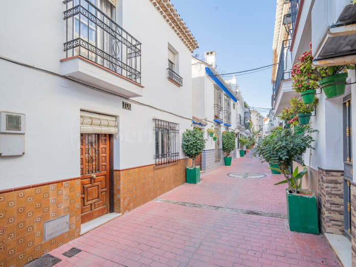 Geräumiges 4-Zimmer-Stadthaus in der Altstadt von Estepona