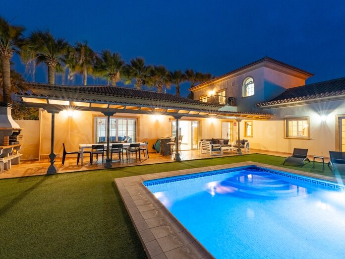 Villa exclusiva con piscina en Golf del Sur