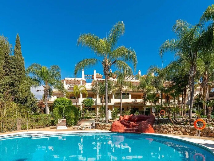 Apartment in Nueva Andalucía