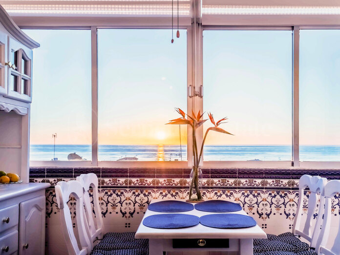 Reformed Apartment with Panoramic Sea Views and Tourist License!