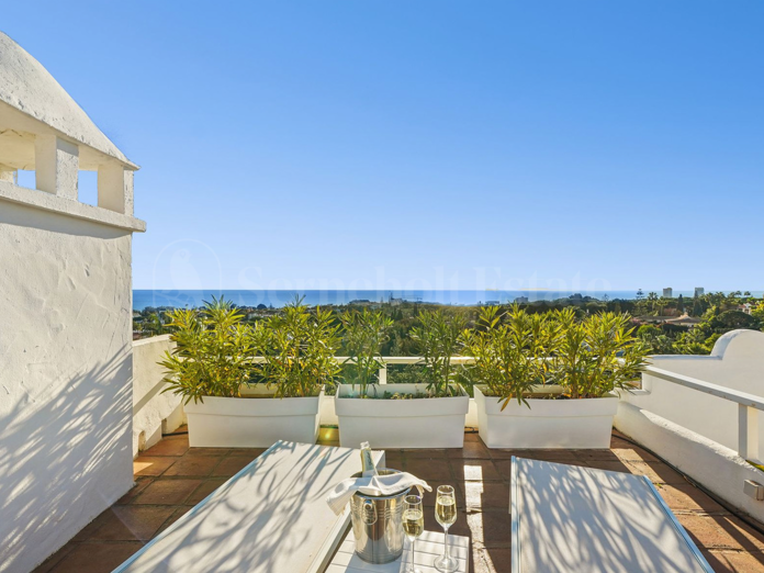 Zweistöckiges Penthouse zu verkaufen in La Reserva de Marbella, Marbella Ost