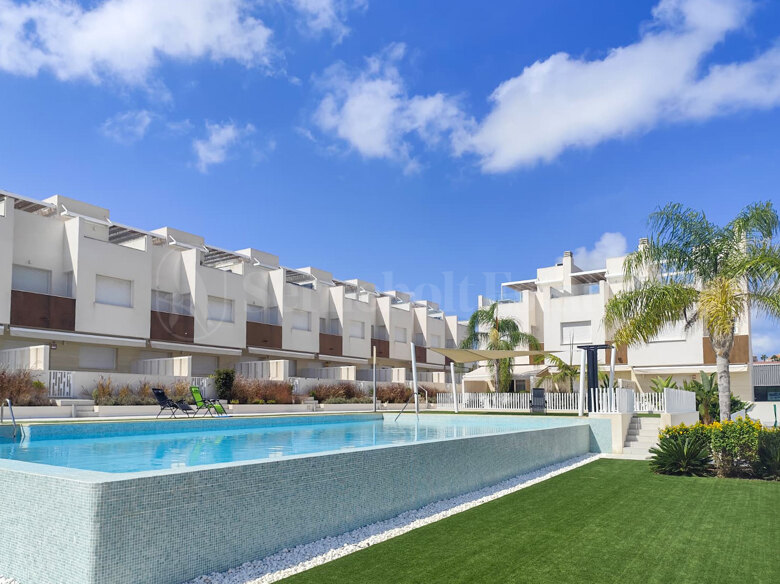 Modern Semi-Detached Home in a Peaceful Area of Torrevieja