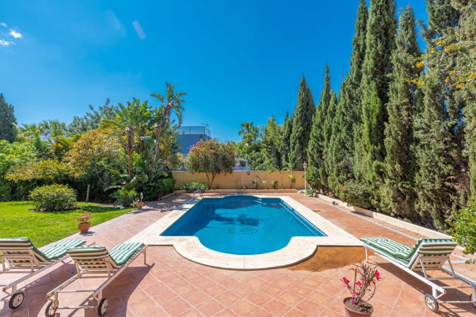 House for sale in Marbella view