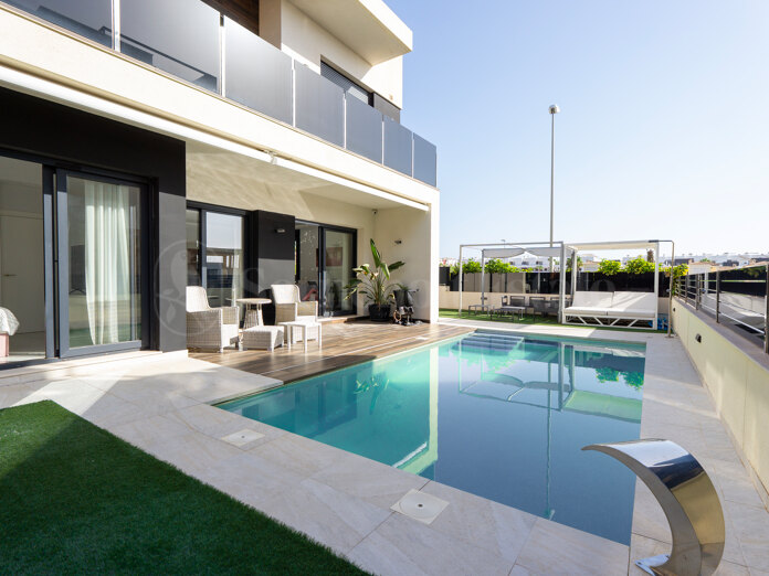 Modern Parhus villa i Orihuela Costa – med Privat Pool och Havsutsikt