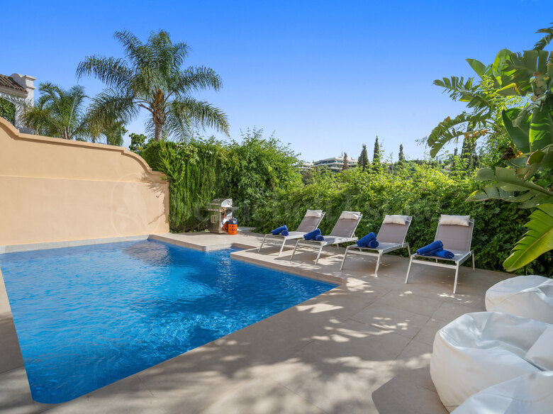 Semi-detached house in gated complex of Vasari Resort.