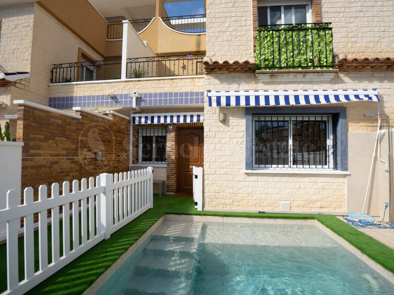 Fully Renovated Townhouse with Sea Views – El Mojón, San Pedro del Pinatar, Murcia