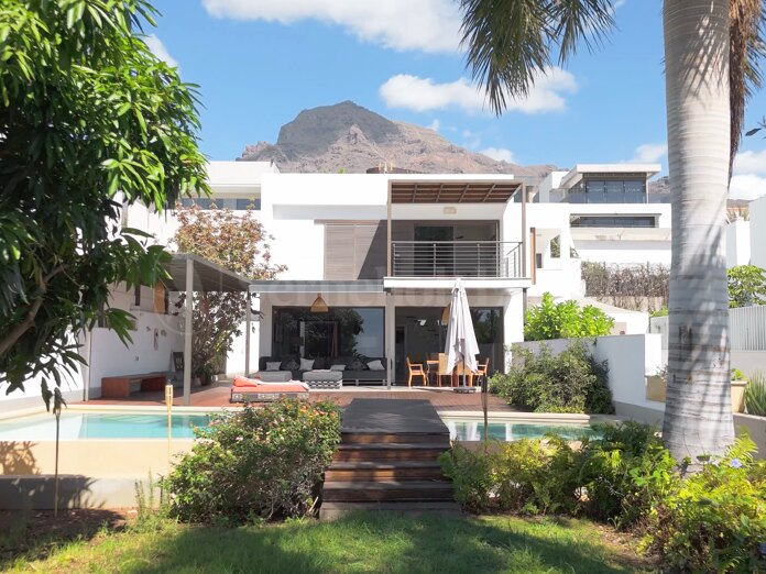 Villa exclusiva con vistas al mar