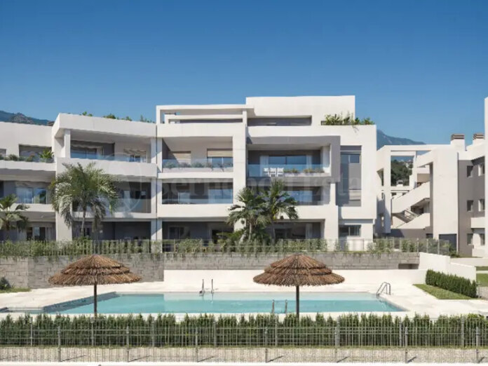 Obra nueva, nuevo proyecto, apartamentos, urbanización, piscina, jardines, Nueva Milla de Oro, Estepona, piscina.