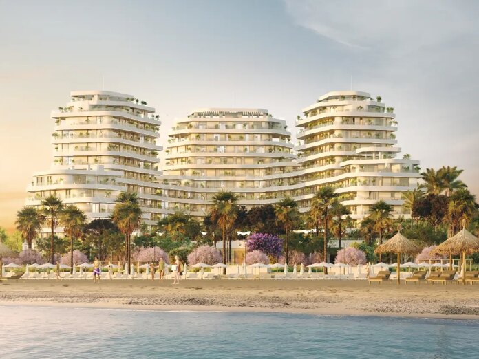 Arquitectura Vanguardista y Brisa Marina: Su Nuevo Refugio en la Costa del Sol.