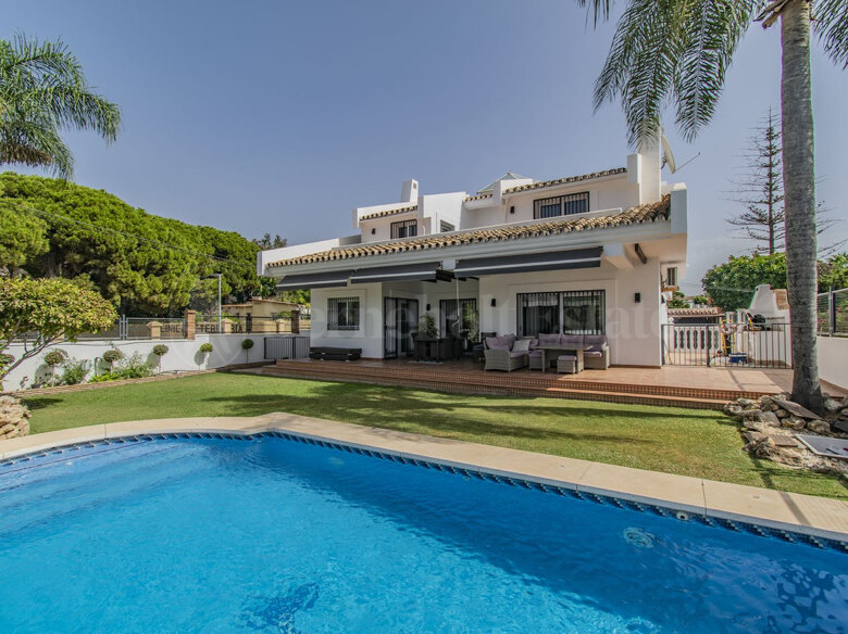 FANTASTIC VILLA NEXT TO THE CENTER OF MARBELLA
