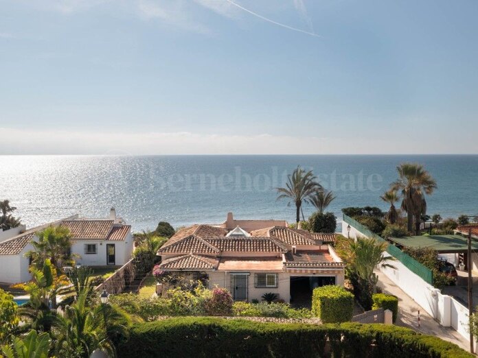 Villa zu verkaufen in Marbesa, Marbella Ost