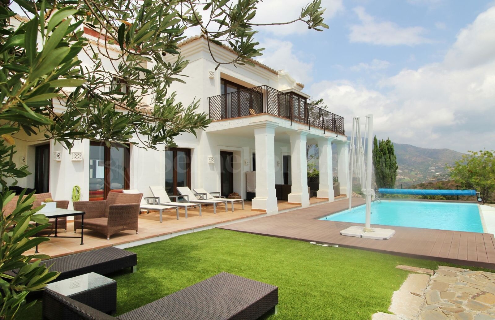 House for sale in Benahavis, Benahavís view