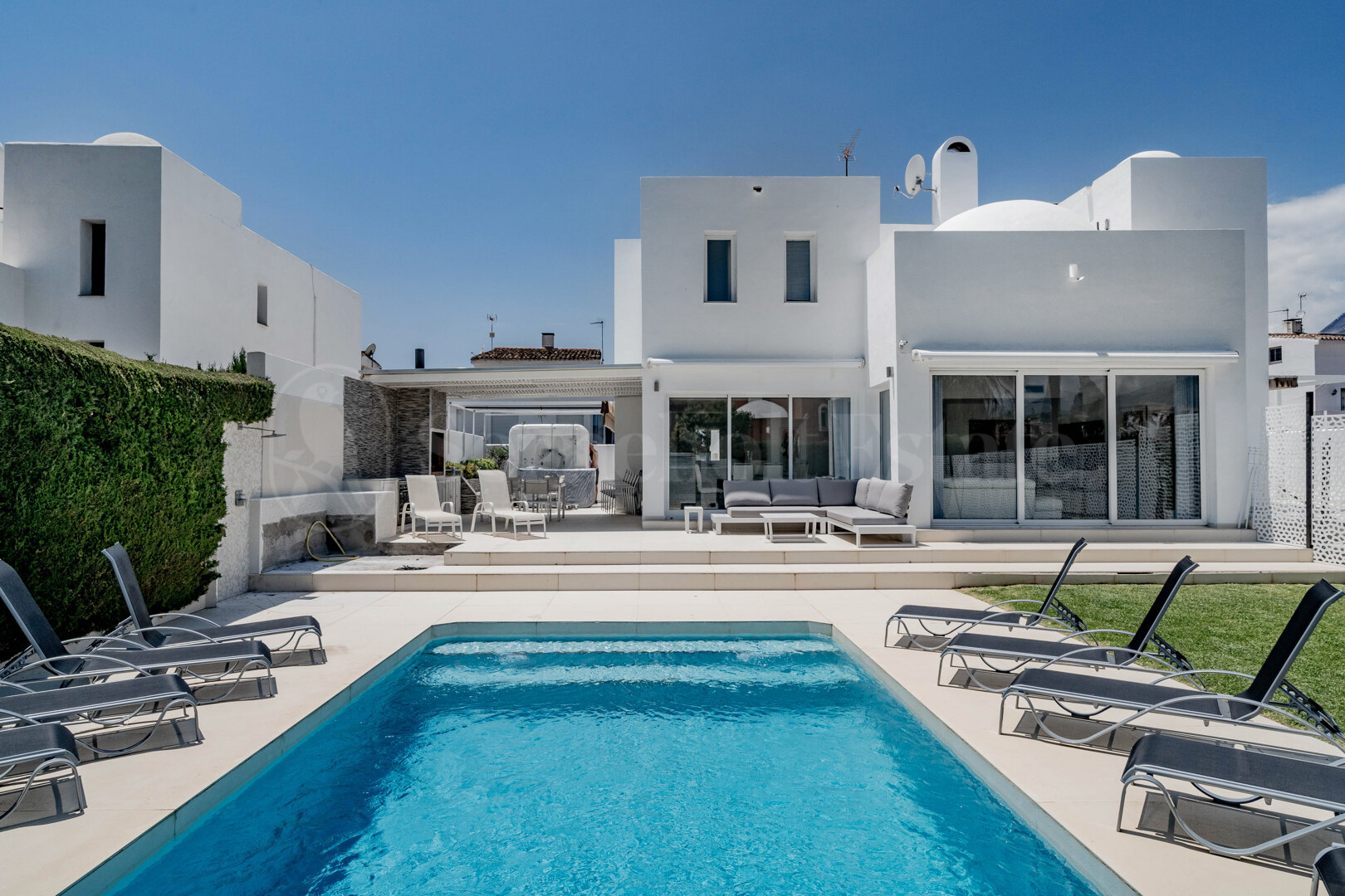 House for sale in Nueva Andalucia, Marbella