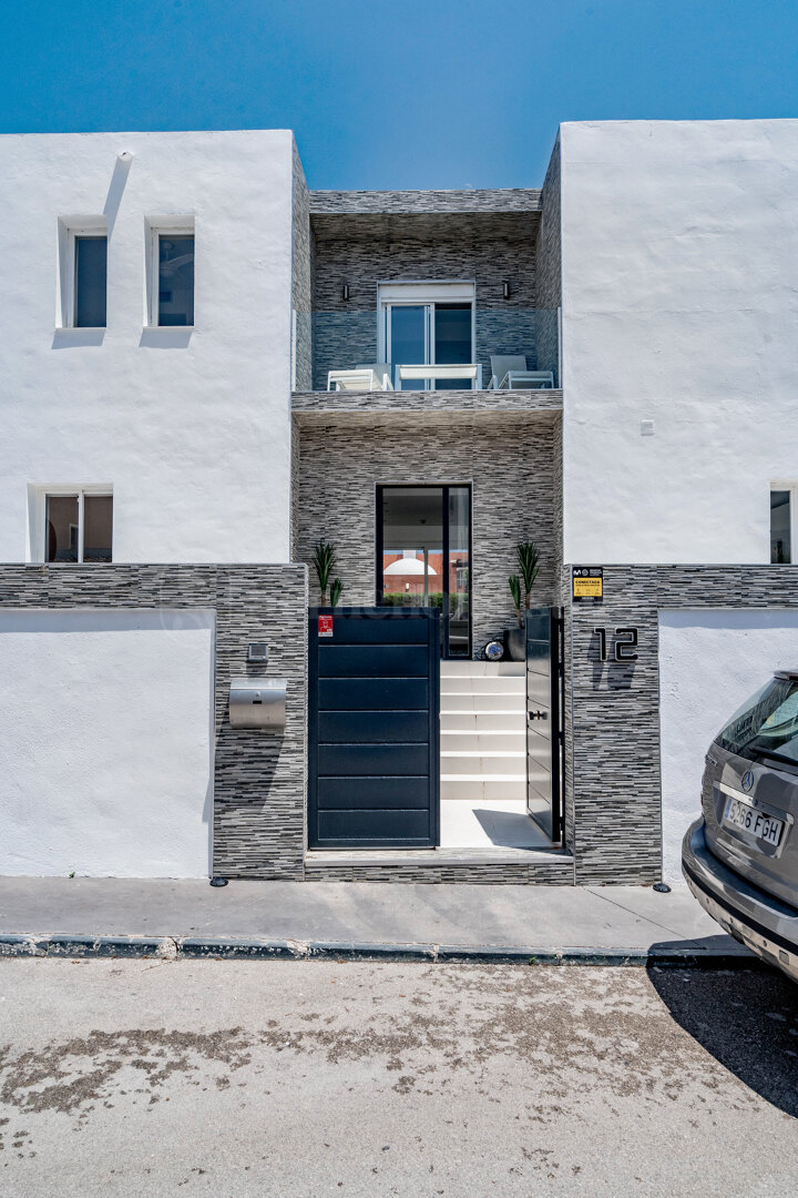 House for sale in Nueva Andalucia, Marbella view