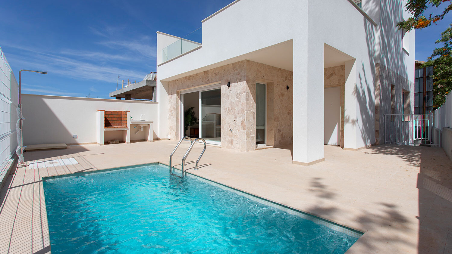 Villas de nueva construcción en el encantador Hondón de las Nieves