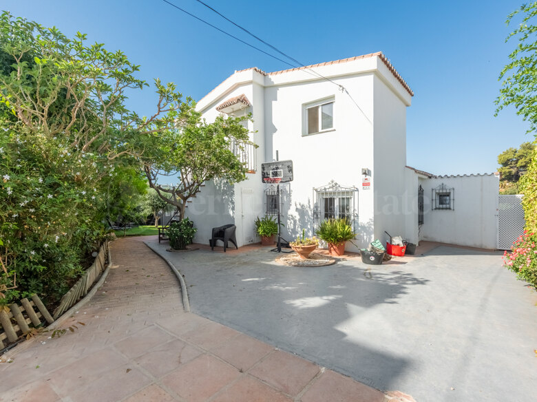 Villa zu verkaufen in San Pedro de Alcantara