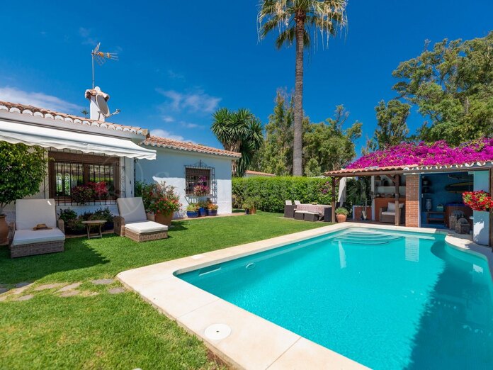 Villa next to the Beach in San Pedro