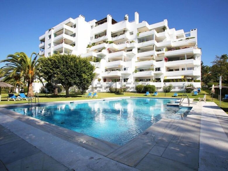Middle Floor Apartment in Guadalmina Alta