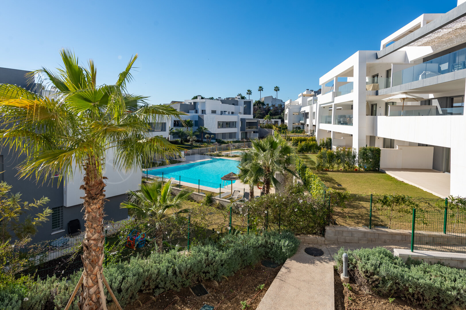 Apartment for sale in Estepona view