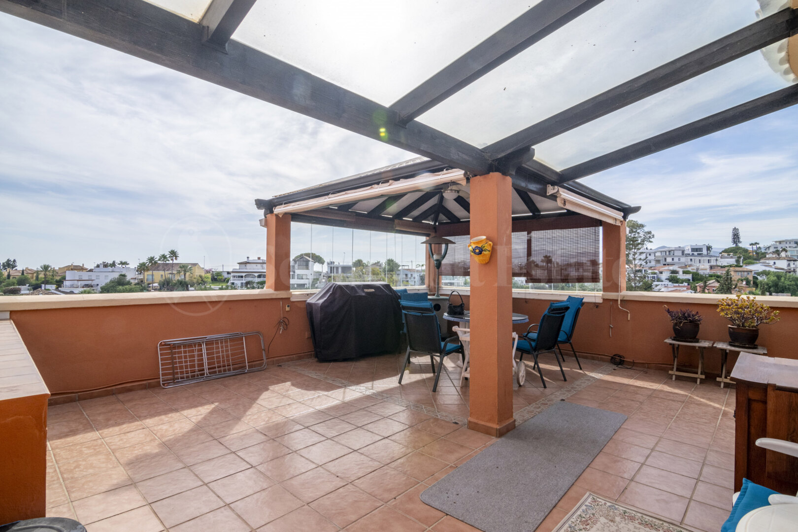 Apartment for sale in Nueva Andalucia, Marbella view