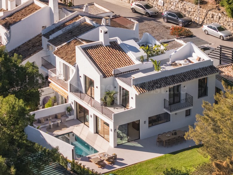 Semi-detached house in Peñablanca - Nueva Andalucia