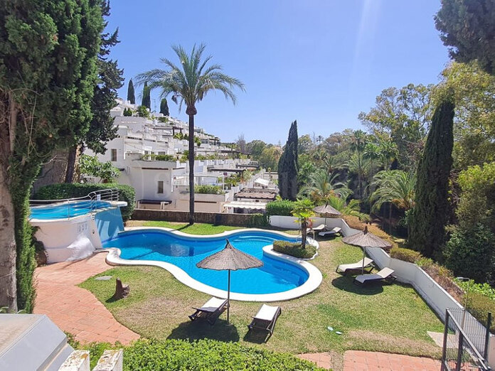 Ljus Lägenhet med 2 Sovrum i Las Lomas del Marbella Club