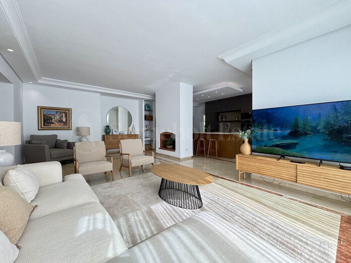 Zweistöckiges Penthouse zu verkaufen in Ventura del Mar, Puerto Banus