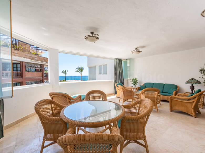 Wohnung zu verkaufen in La Herradura, Puerto Banus