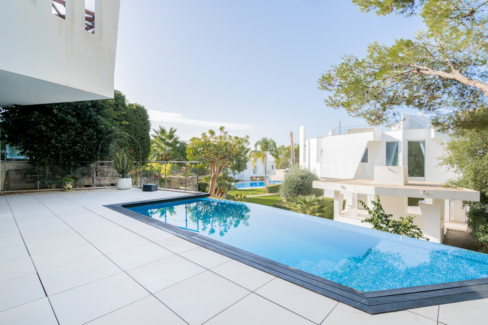 House for sale in Marbella Golden Mile, Marbella view