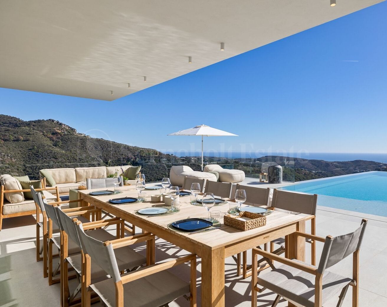 House for sale in Benahavis, Benahavís view