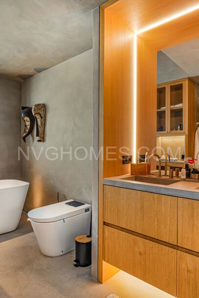 Duplex penthouse