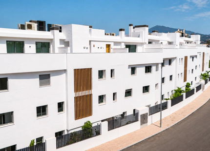 Breeze is a spectacular project of 34 amazing apartments and penthouses, located in front line golf in Marbella