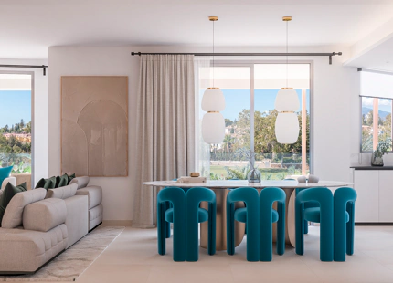 Breeze is a spectacular project of 34 amazing apartments and penthouses, located in front line golf in Marbella