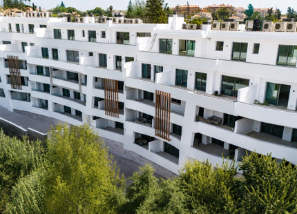 Breeze is a spectacular project of 34 amazing apartments and penthouses, located in front line golf in Marbella