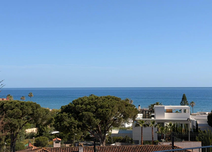 New build townhouses in Elviria Beach, Marbella