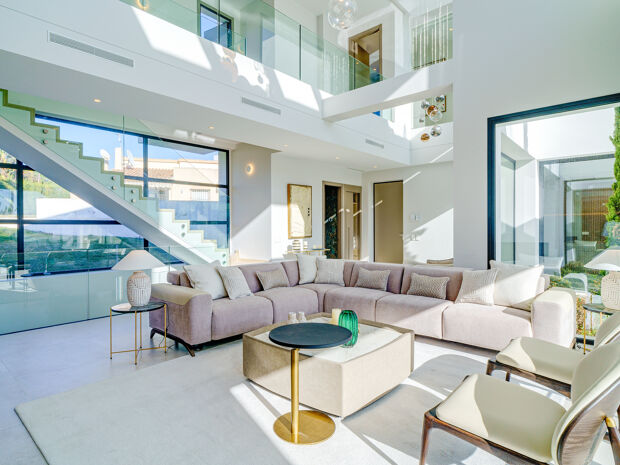 Precioso proyecto de una moderna villa de lujo a estrenar en venta en Marbesa, Marbella Este