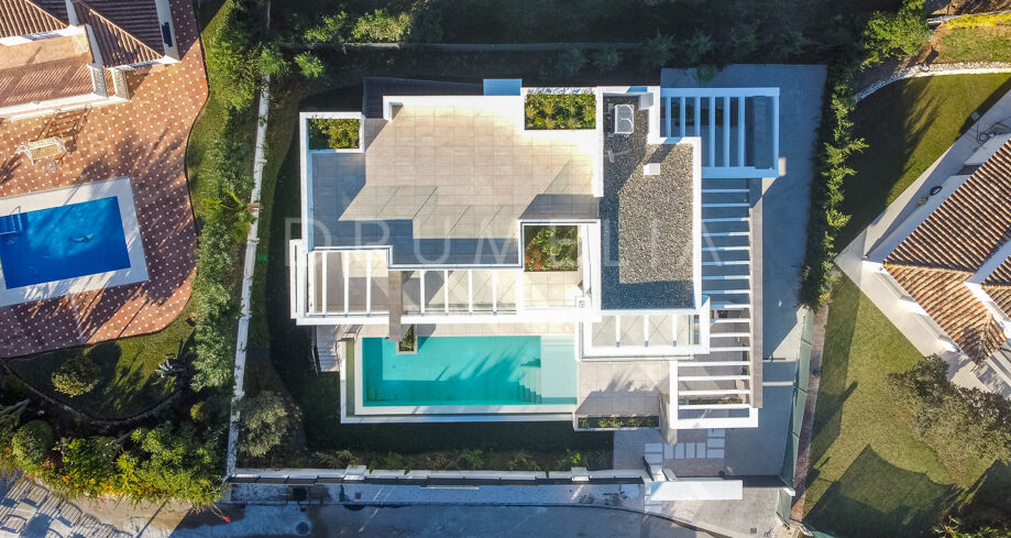 Magnifique projet de villa de luxe moderne et neuve à vendre à Marbesa, Marbella Est.