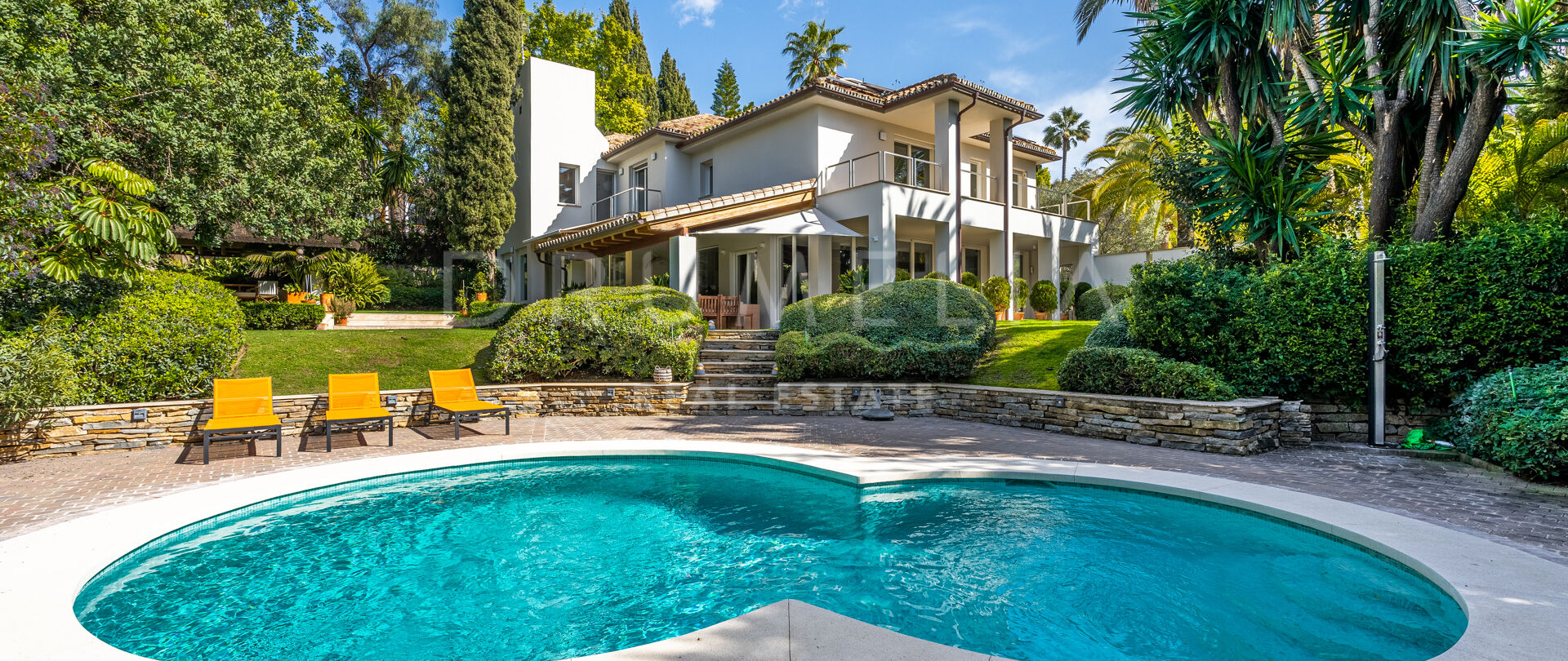 Atemberaubende Luxusvilla im mediterranen Stil in Marbella Hill Club, Marbella Golden Mile