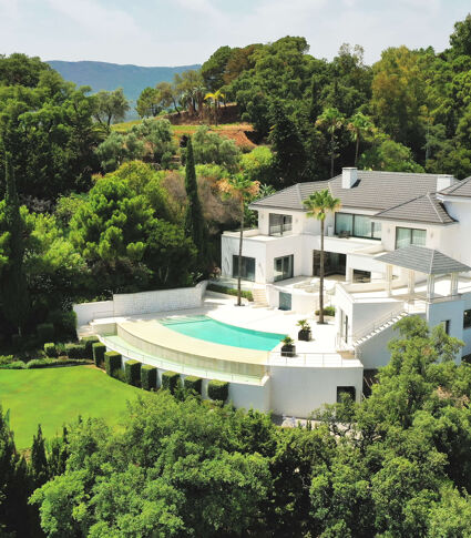 Imposing Luxury Grand House with Sea Views in Glorious Zagaleta, Benahavis