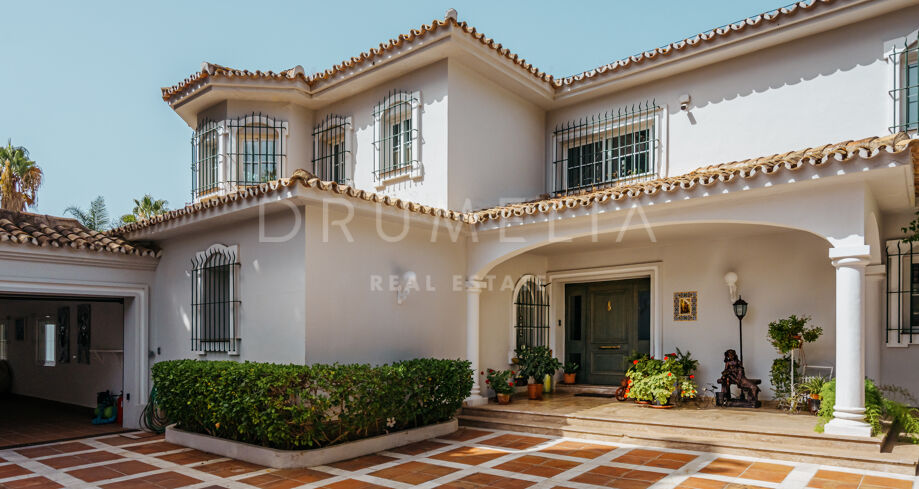 Casa Flora - Villa te koop in Rocio de Nagüeles, in het hart van de Golden Mile van Marbella