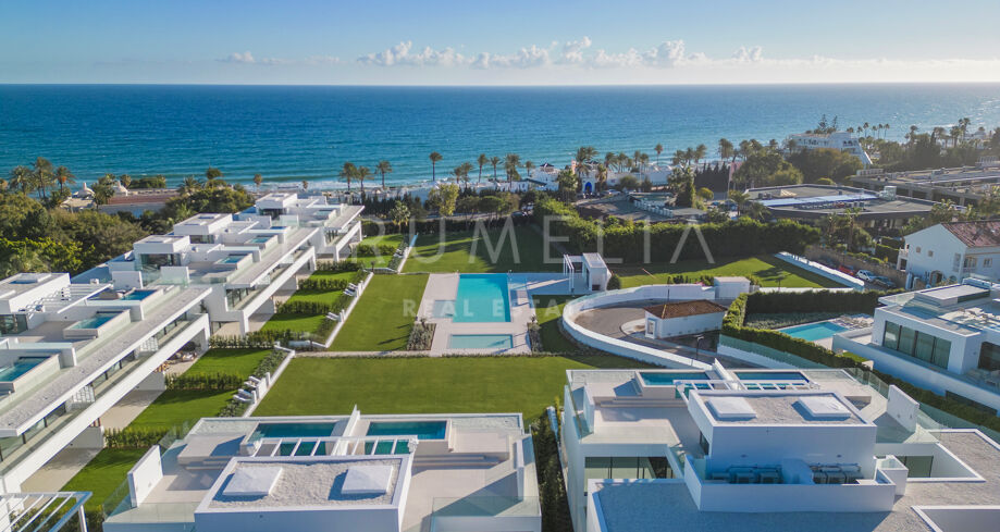 Exclusive new semi-detached modern high-end house on the fabulous Marbella’s Golden Mile