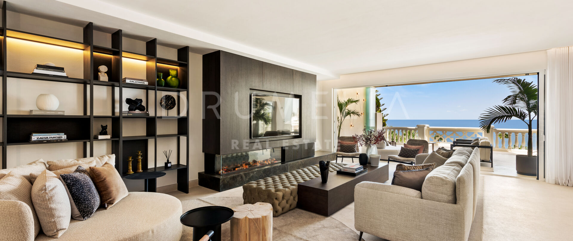 Stilvolles Penthouse in erster Reihe mit freiem Meerblick in Las Dunas Park, Estepona zu verkaufen