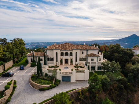 Majestueuse maison de maître avec une vue imprenable sur la mer et les montagnes à La Zagaleta