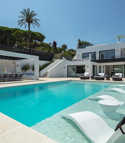 Stunning Modern Stylish Luxury House in beautiful Nueva Andalucía, Marbella