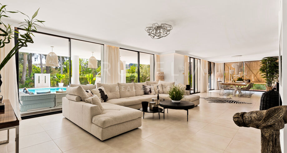 Ongelooflijke Frontline Golf Moderne Villa in Las Brisas, Nueva Andalucía, Marbella