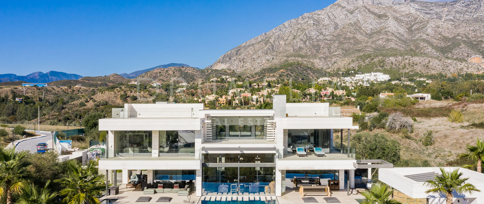 Enastående ny lyxvilla i modern stil, Golden Mile, Marbella