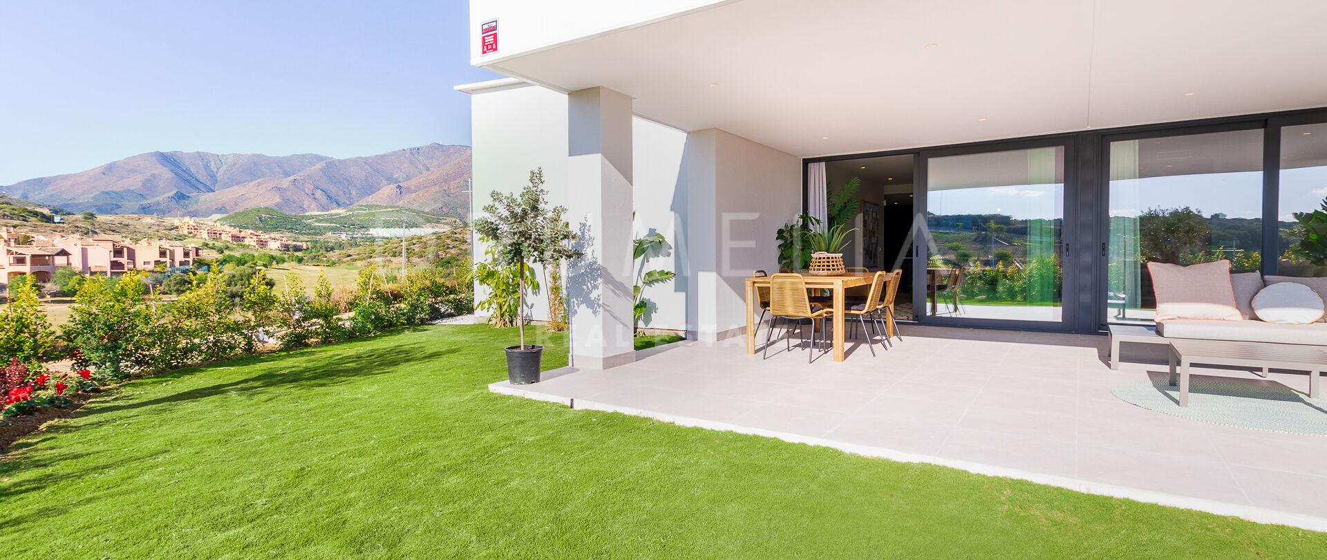 New Lovely Garden Level Modern Apartment with Delightful Views, Estepona