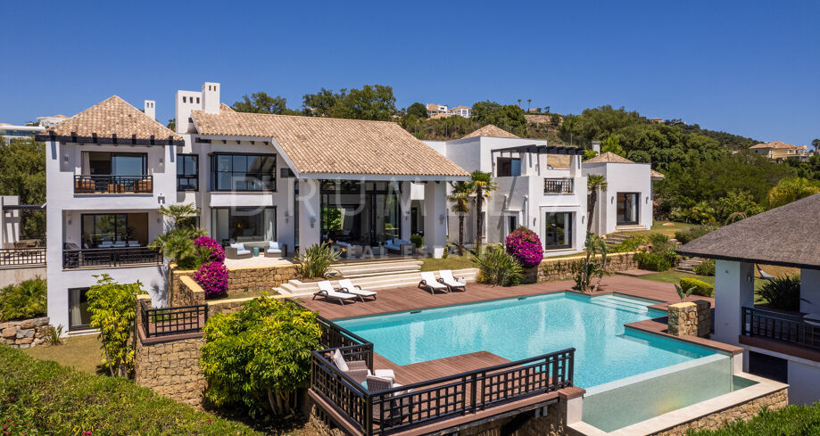 Spektakuläre Luxusvilla im andalusischen Stil mit Meerblick in La Zagaleta, Benahavís